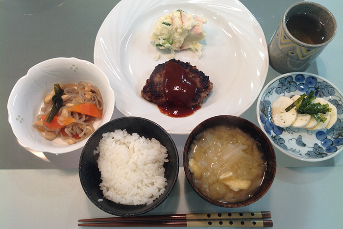 給食委託 背景画像